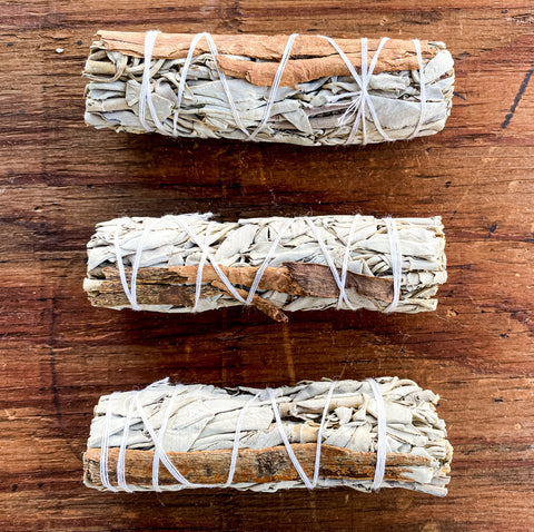 White Sage and Cinnamon 4-inch Smudge Sticks, 3 white sage and cinnamon smudge sticks per order.